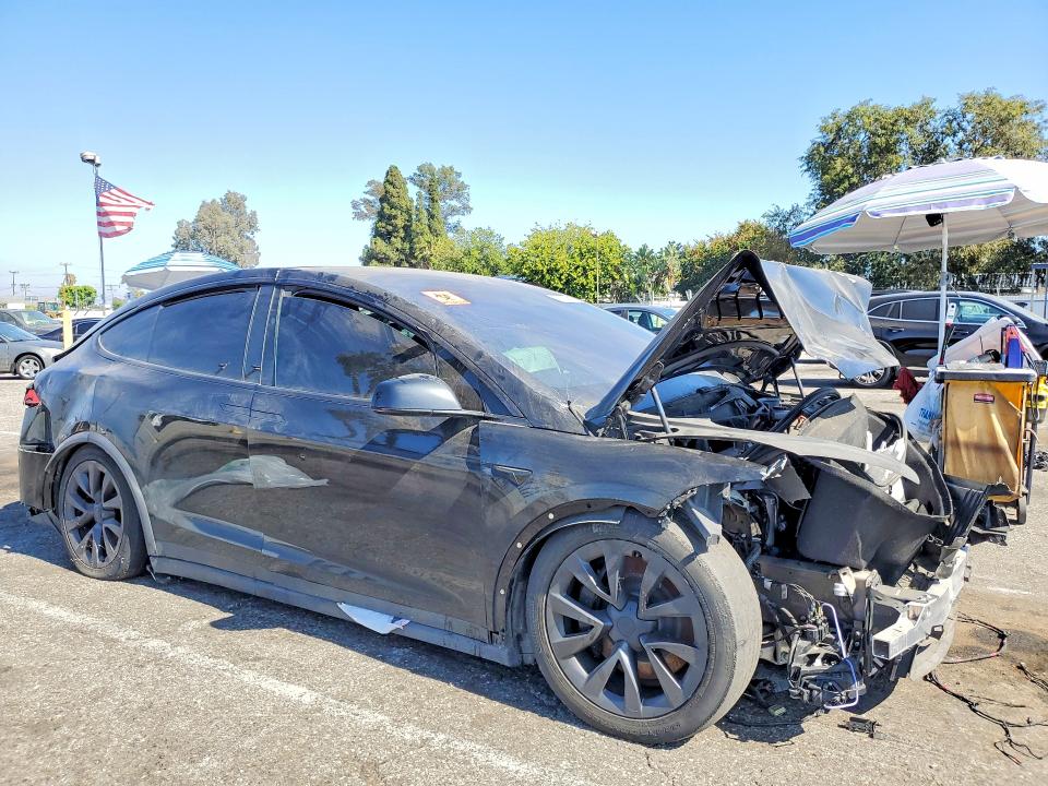 59118486 :رقم المزاد ، 7SAXCBE59NF328860 vin ، 2022 Tesla Model X مزاد بيع