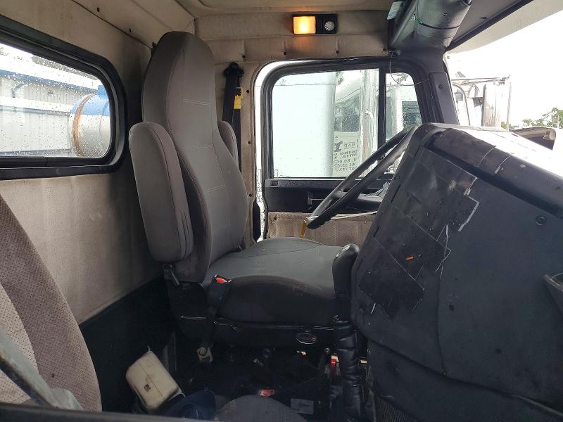 Продажа на аукционе авто 2000 Freightliner Conventional, vin: 1FUY3MDB2YLH17244, номер лота: 57536526