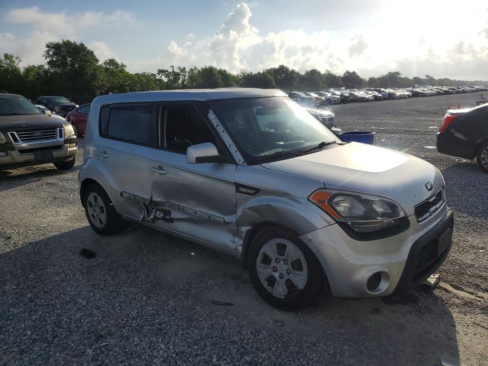 56352246 :رقم المزاد ، KNDJT2A50D7760606 vin ، 2013 Kia Soul مزاد بيع