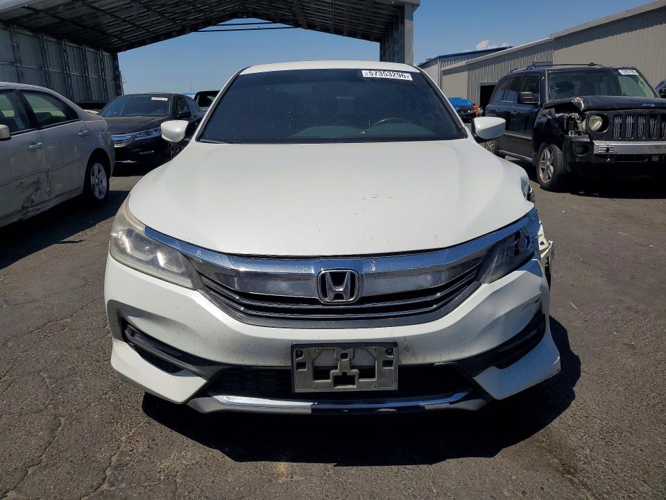 Продажа на аукционе авто 2017 Honda Accord, vin: 1HGCR2F17HA300236, номер лота: 57353296