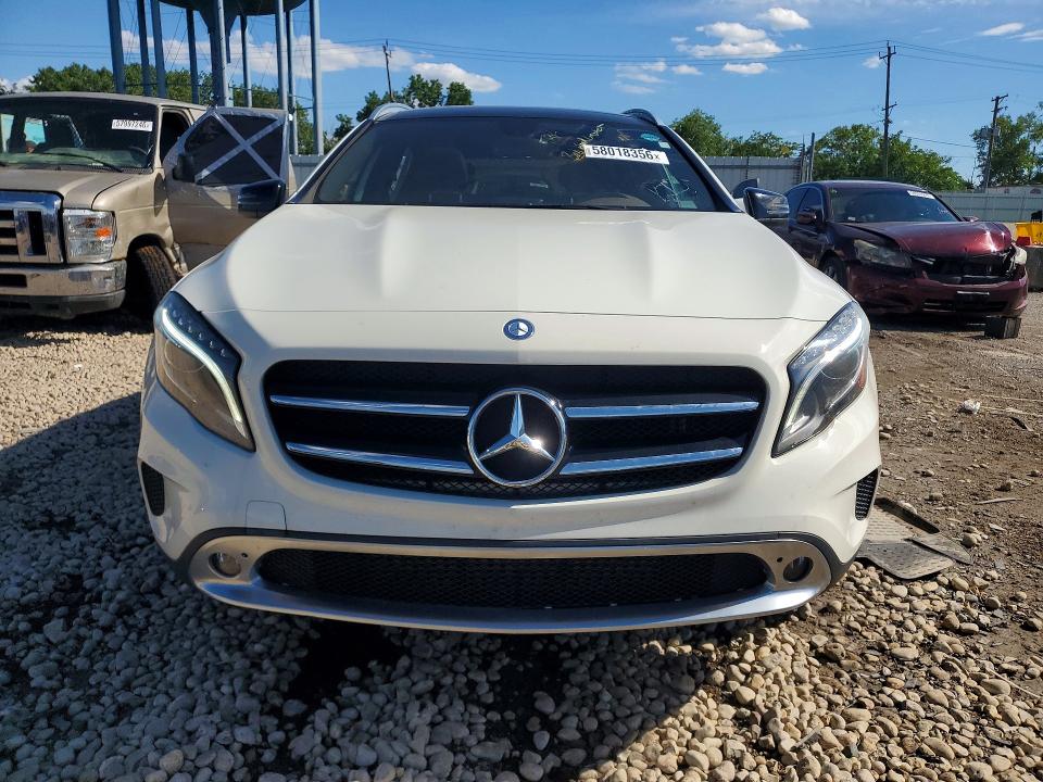 58018356 :رقم المزاد ، WDCTG4GB1FJ038339 vin ، 2015 Mercedes-benz Gla مزاد بيع
