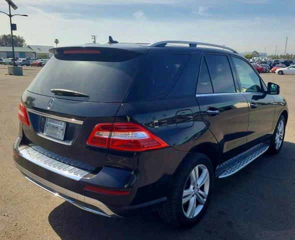 Продажа на аукционе авто 2015 Mercedes-benz Ml, vin: 4JGDA5HB8FA516672, номер лота: 55899636