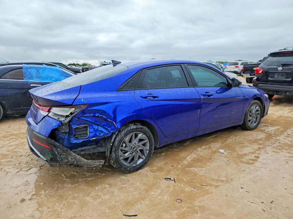 57013806 :رقم المزاد ، KMHLM4DG1RU797330 vin ، 2024 Hyundai Elantra مزاد بيع