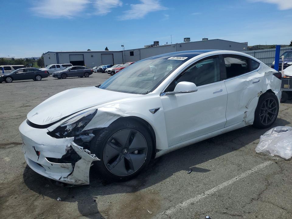 56780626 :رقم المزاد ، 5YJ3E1EB2LF650047 vin ، 2020 Tesla Model 3 مزاد بيع