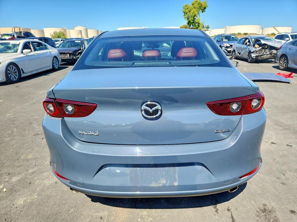 56263226 :رقم المزاد ، 3MZBPACL2NM316453 vin ، 2022 Mazda 3 مزاد بيع