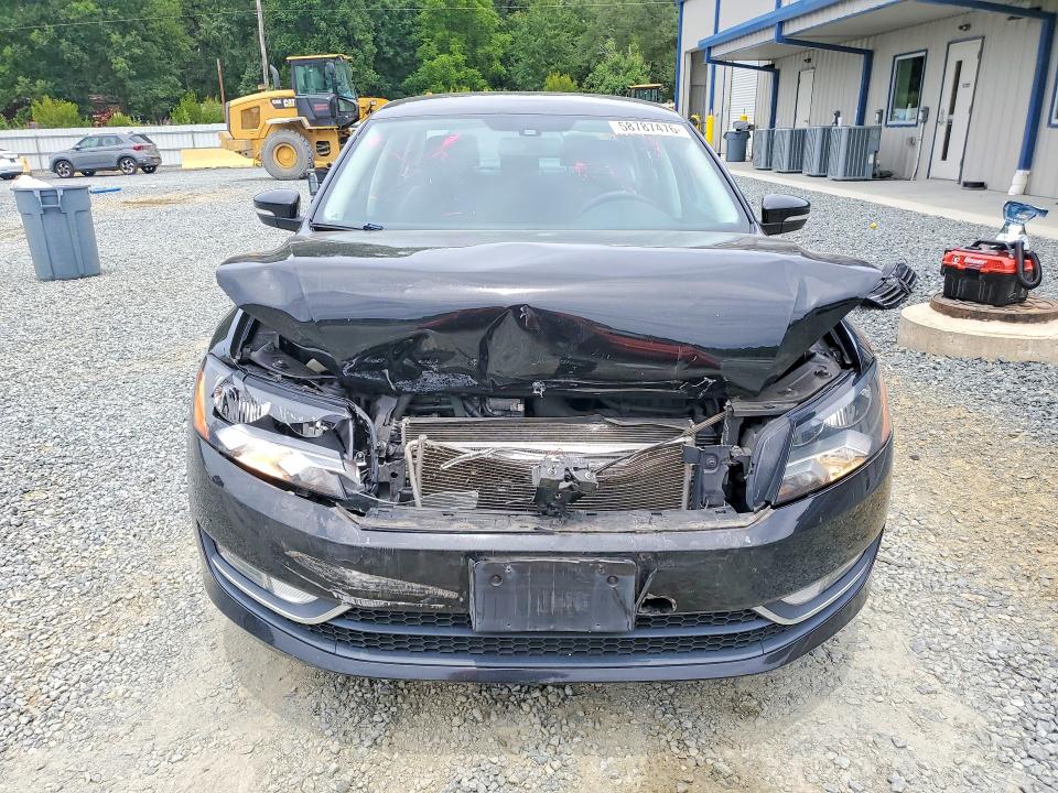 58787476 :رقم المزاد ، 1VWAT7A33FC119050 vin ، 2015 Volkswagen Passat مزاد بيع