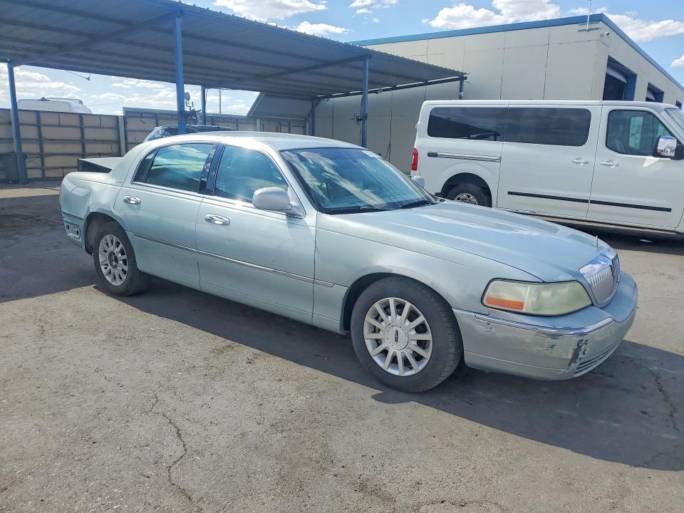 2007 Lincoln Town Car მანქანა იყიდება აუქციონზე, vin: 1LNHM81W17Y617942, აუქციონის ნომერი: 85965215