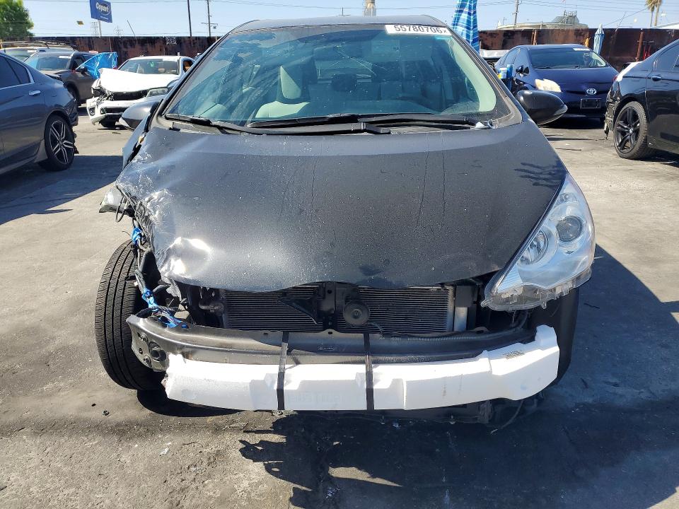 2013 Toyota Prius C მანქანა იყიდება აუქციონზე, vin: JTDKDTB38D1045239, აუქციონის ნომერი: 55780706