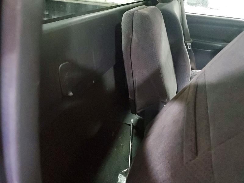 Продаж на аукціоні авто 2000 Chevrolet Silverado, vin: 1GCEK14V6YE284079, номер лоту: 56864336