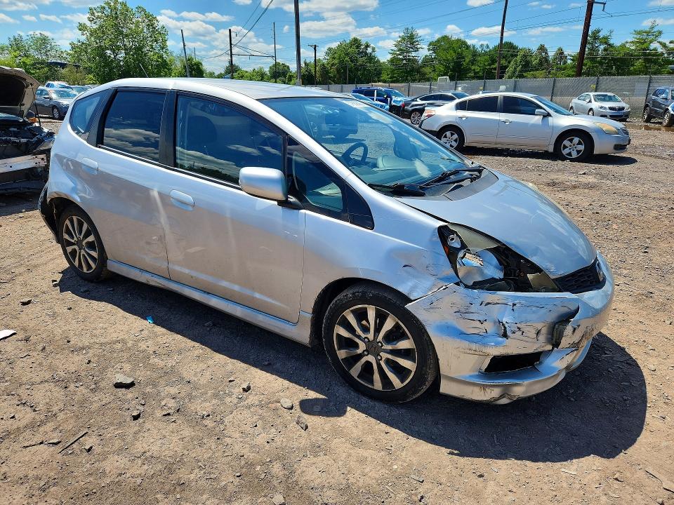 Продажа на аукционе авто 2013 Honda Fit, vin: JHMGE8H57DC042781, номер лота: 57889386