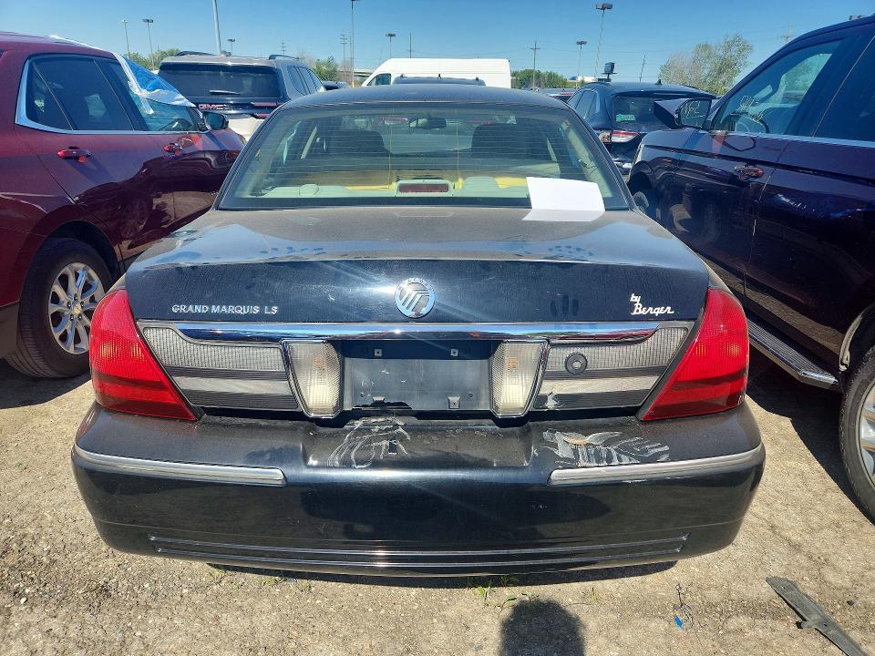2011 Mercury Grand Marquis მანქანა იყიდება აუქციონზე, vin: 2MEBM7FV6BX602316, აუქციონის ნომერი: 55417626
