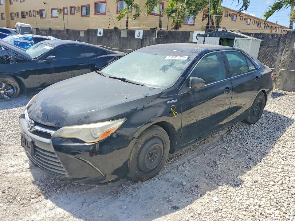 2015 Toyota Camry Hybrid მანქანა იყიდება აუქციონზე, vin: 4T1BD1FK0FU150036, აუქციონის ნომერი: 57685386
