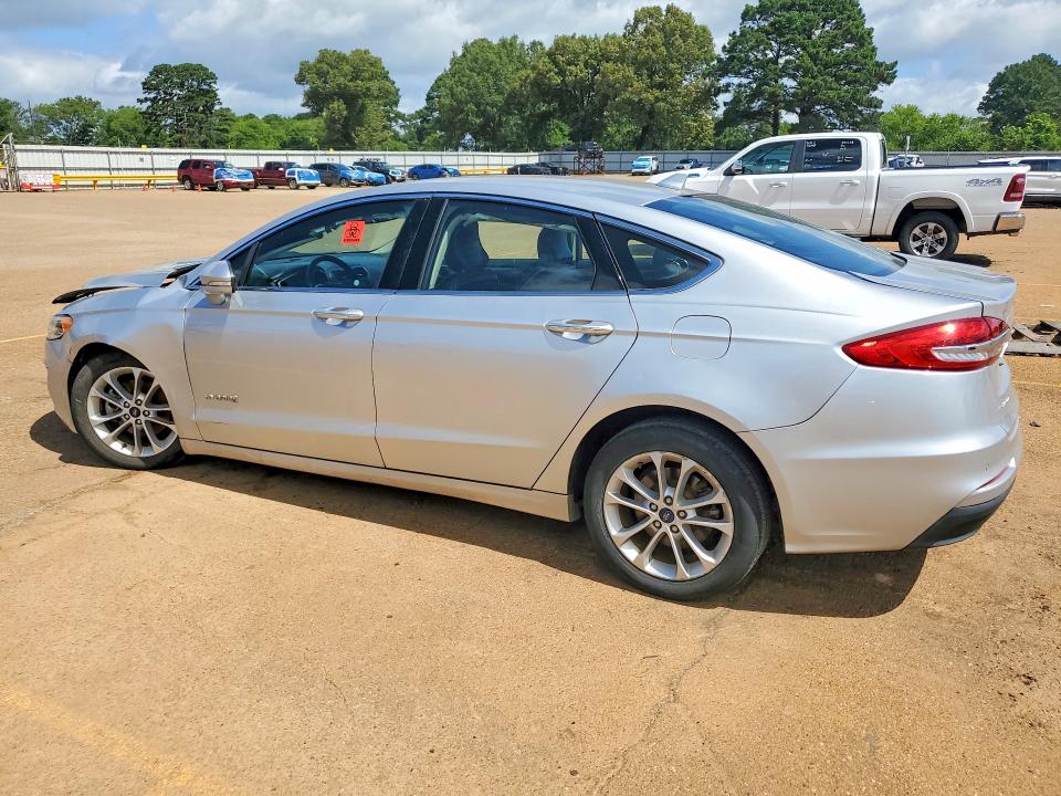 Продажа на аукционе авто 2019 Ford Fusion, vin: 3FA6P0MU0KR118125, номер лота: 57028456