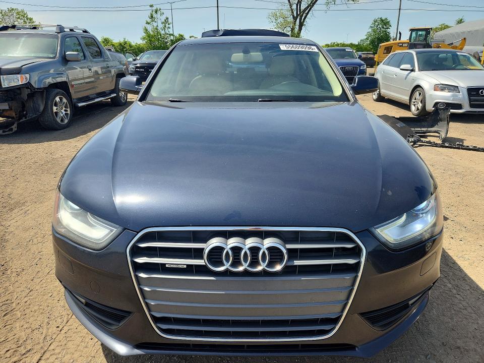 55609096 :رقم المزاد ، WAUBFCFL7EN001812 vin ، 2014 Audi A4 مزاد بيع
