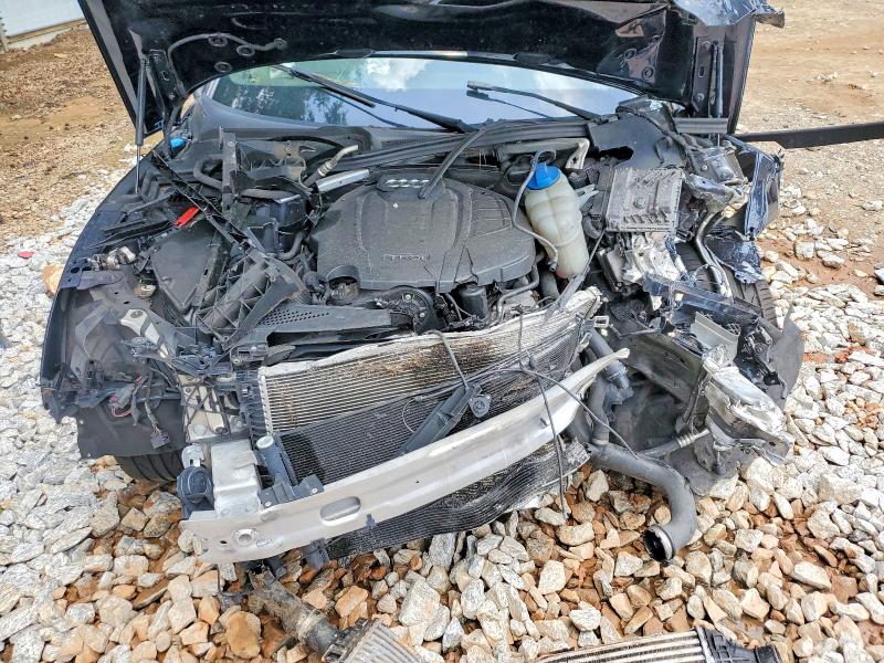 57942666 :رقم المزاد ، WAUENCF59JA015102 vin ، 2018 Audi A5 مزاد بيع