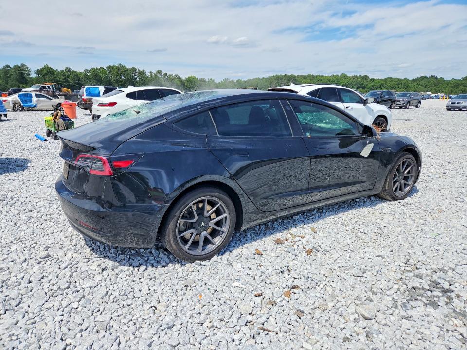 58734856 :رقم المزاد ، 5YJ3E1EA2MF017704 vin ، 2021 Tesla Model 3 مزاد بيع
