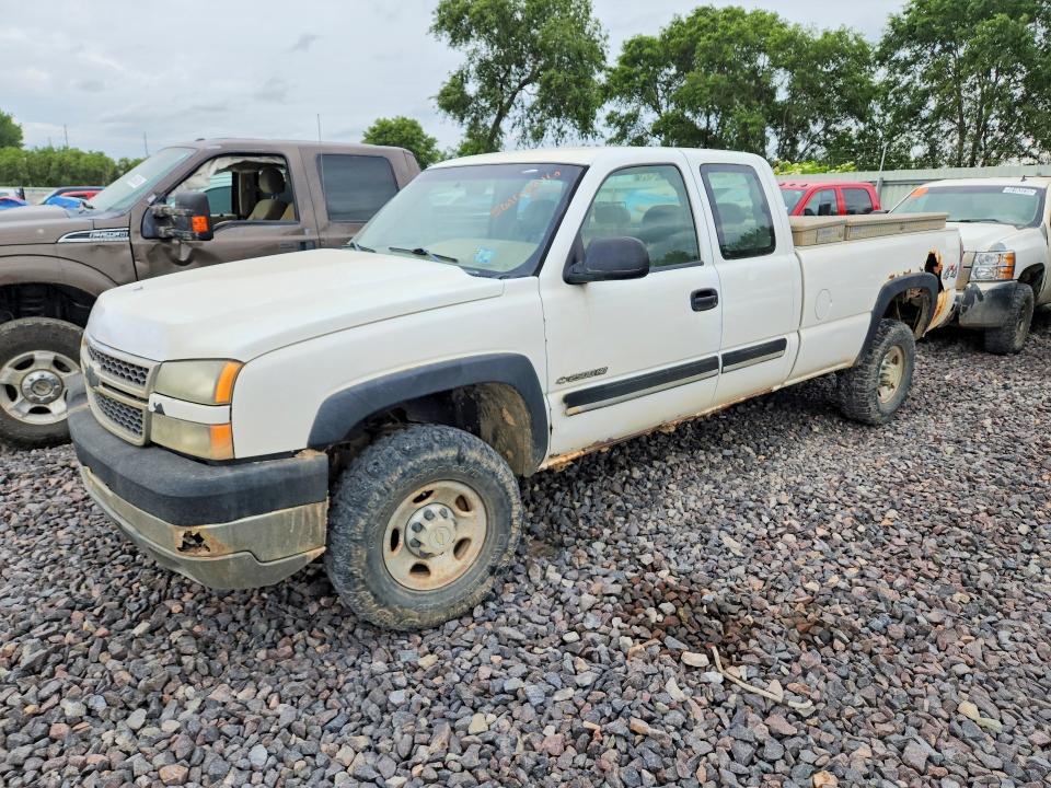 56163216 :رقم المزاد ، 1GCHK29U55E212692 vin ، 2005 Chevrolet Silverado مزاد بيع