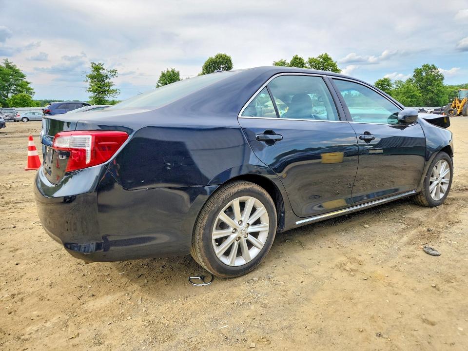 2013 Toyota Camry მანქანა იყიდება აუქციონზე, vin: 4T4BF1FK9DR326255, აუქციონის ნომერი: 58768066