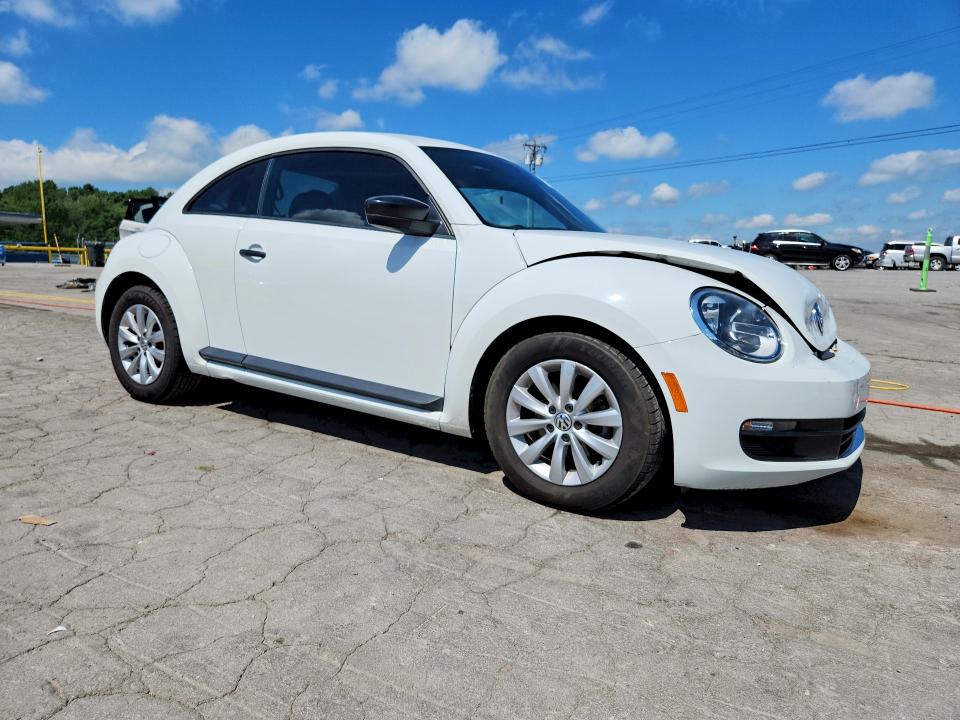 Продажа на аукционе авто 2015 Volkswagen Beetle, vin: 3VWF17AT1FM651567, номер лота: 57840626