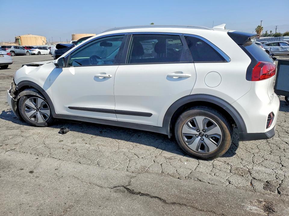 2021 Kia Niro მანქანა იყიდება აუქციონზე, vin: KNDCB3LC1M5471520, აუქციონის ნომერი: 56175856