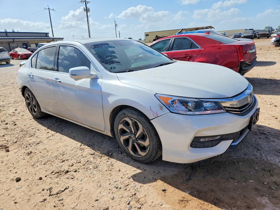 57941036 :رقم المزاد ، 1HGCR3F05HA030923 vin ، 2017 Honda Accord مزاد بيع
