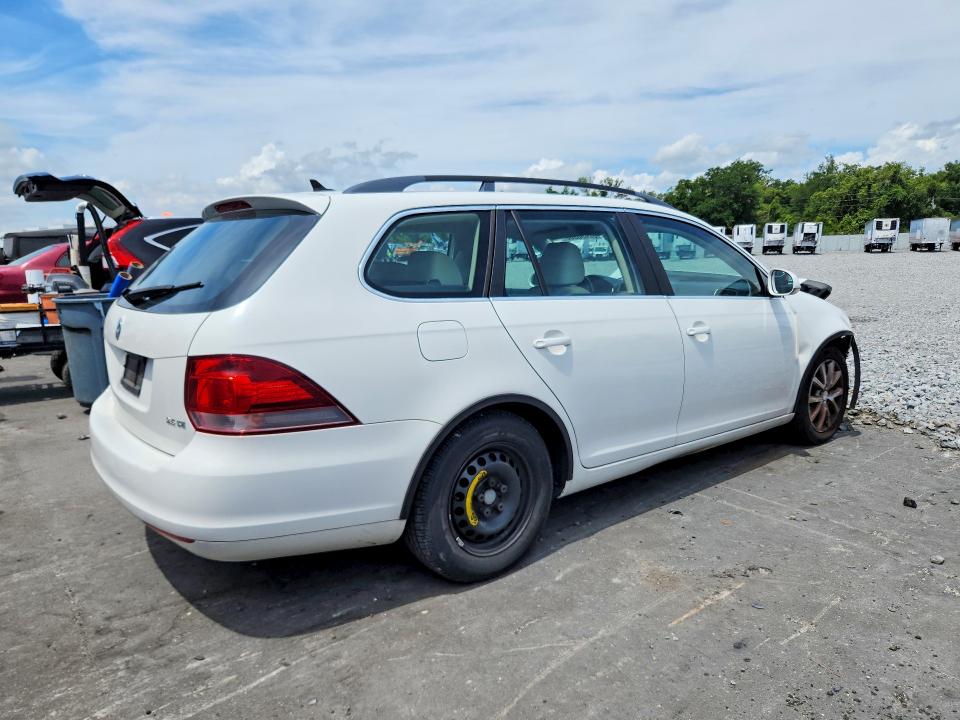 57496936 :رقم المزاد ، 3VWPZ7AJ0BM605122 vin ، 2011 Volkswagen Jetta مزاد بيع