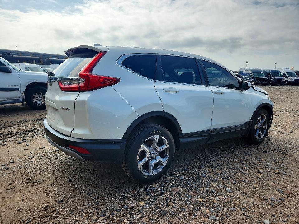Auction sale of the 2018 Honda Cr-v, vin: 2HKRW2H52JH608124, lot number: 56525556