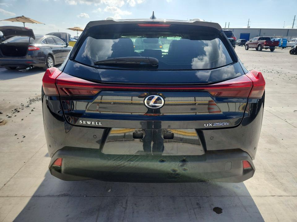 Продаж на аукціоні авто 2021 Lexus Ux, vin: JTHP9JBH1M2053795, номер лоту: 56616146
