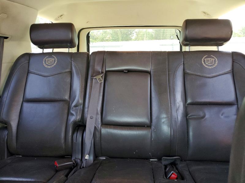 55860186 :رقم المزاد ، 1GYUKFEJ3AR199004 vin ، 2010 Cadillac Escalade مزاد بيع