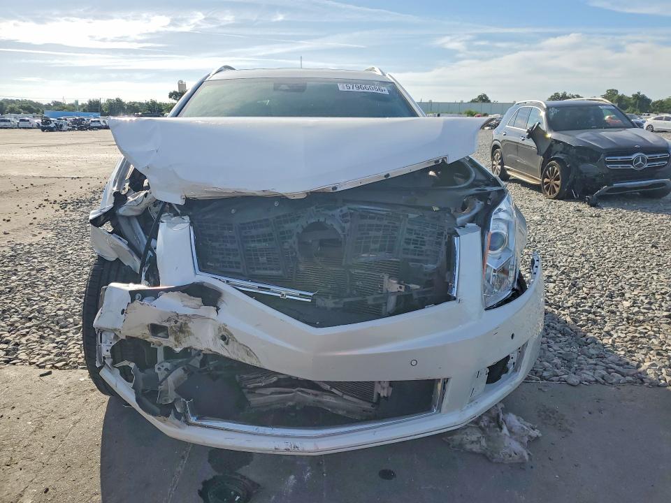 2015 Cadillac Srx მანქანა იყიდება აუქციონზე, vin: 3GYFNBE36FS610619, აუქციონის ნომერი: 57966086