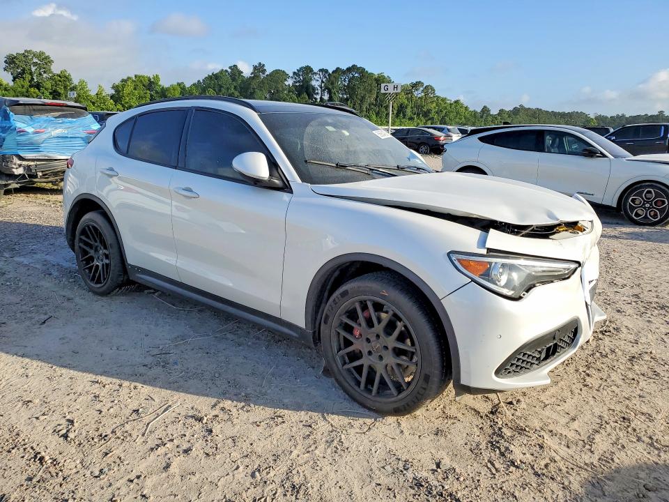 Aukcja sprzedaży 2018 Alfa Romeo Stelvio, vin: ZASFAKNN7J7B85784, numer aukcji: 56864206