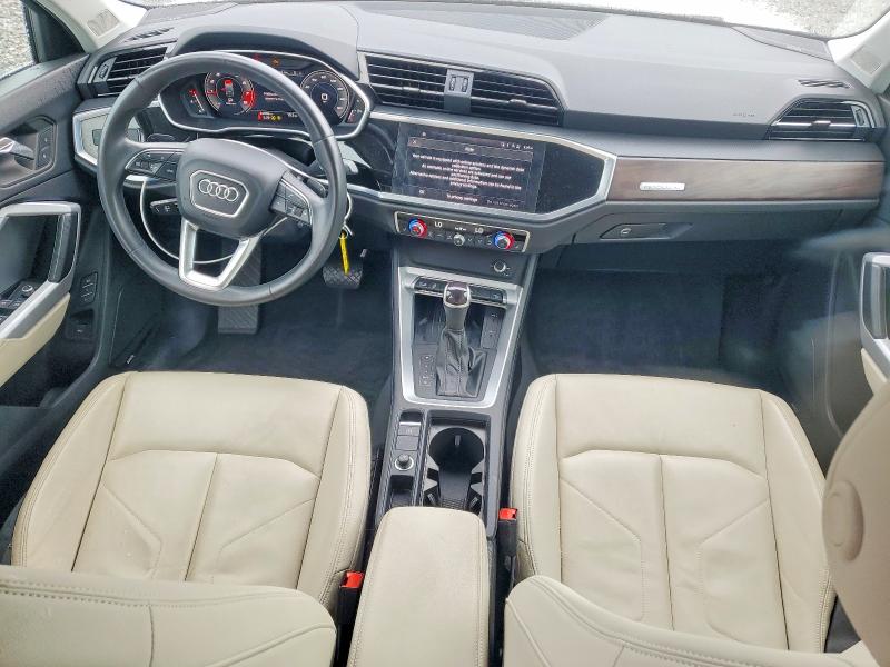 56306786 :رقم المزاد ، WA1EECF30N1138594 vin ، 2022 Audi Q3 مزاد بيع