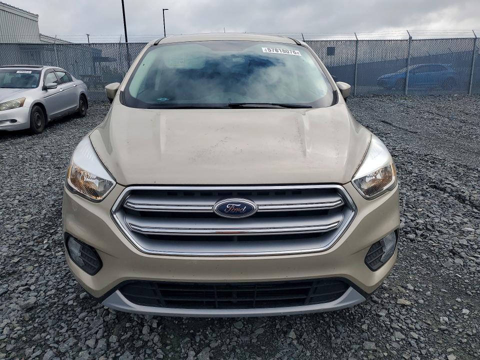 57818076 :رقم المزاد ، 1FMCU9G94HUB10558 vin ، 2017 Ford Escape مزاد بيع