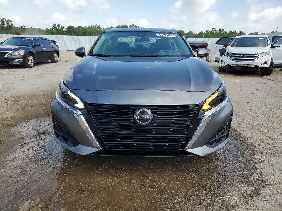 58794006 :رقم المزاد ، 1N4BL4BV4PN302121 vin ، 2023 Nissan Altima مزاد بيع