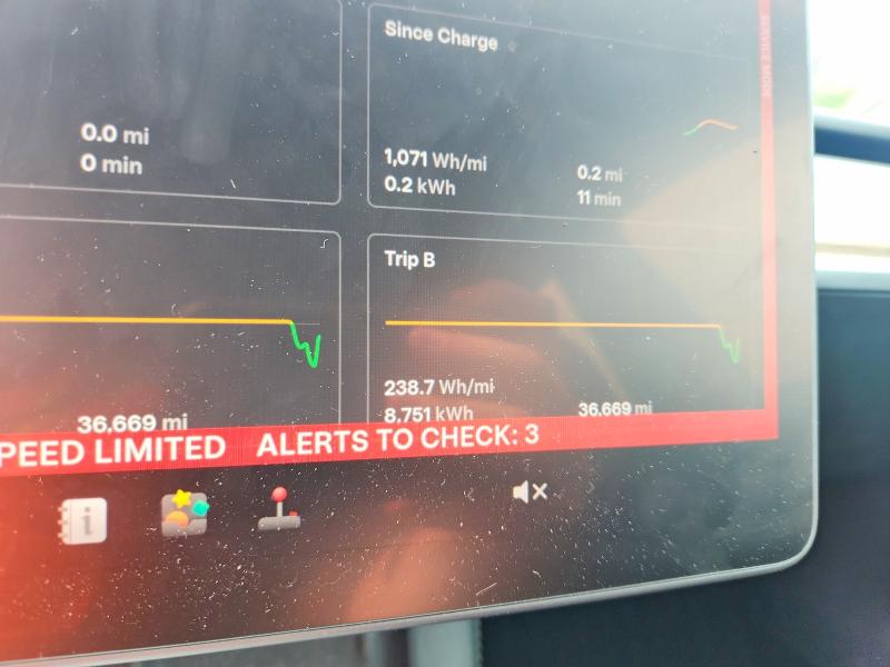 Продажа на аукционе авто 2023 Tesla Model 3, vin: 5YJ3E1EA1PF578710, номер лота: 57946406