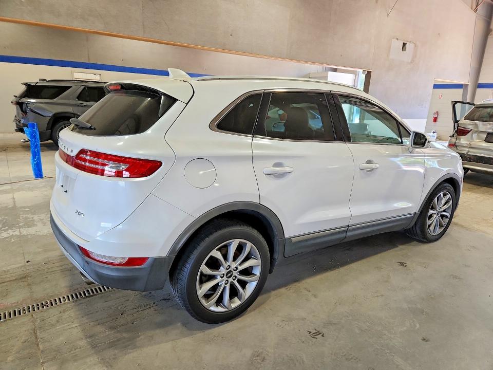2017 Lincoln Mkc მანქანა იყიდება აუქციონზე, vin: 5LMCJ2C94HUL02128, აუქციონის ნომერი: 56002616