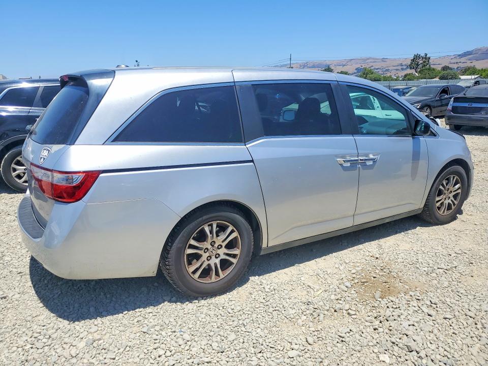 58244726 :رقم المزاد ، 5FNRL5H64BB072960 vin ، 2011 Honda Odyssey مزاد بيع