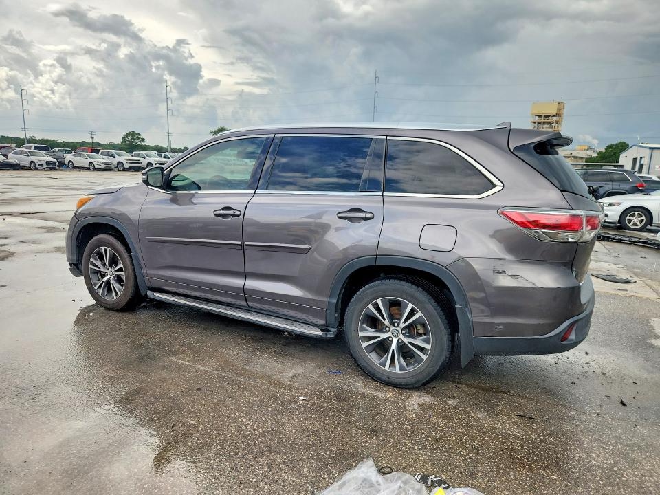 2016 Toyota Highlander მანქანა იყიდება აუქციონზე, vin: 5TDKKRFHXGS173889, აუქციონის ნომერი: 57208236