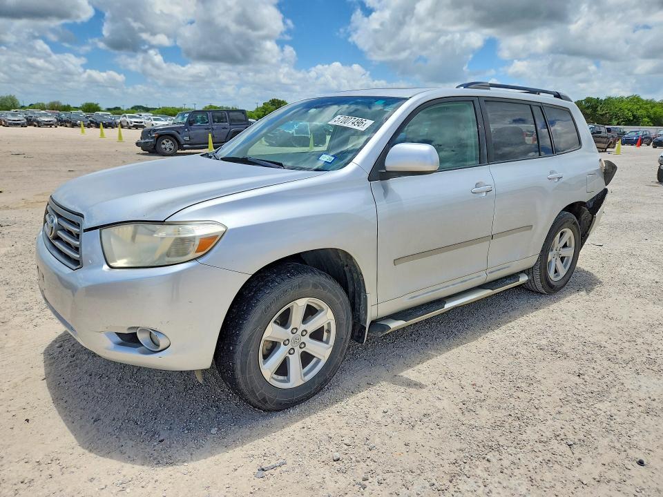 2010 Toyota Highlander მანქანა იყიდება აუქციონზე, vin: 5TDKK3EH1AS015821, აუქციონის ნომერი: 57007496
