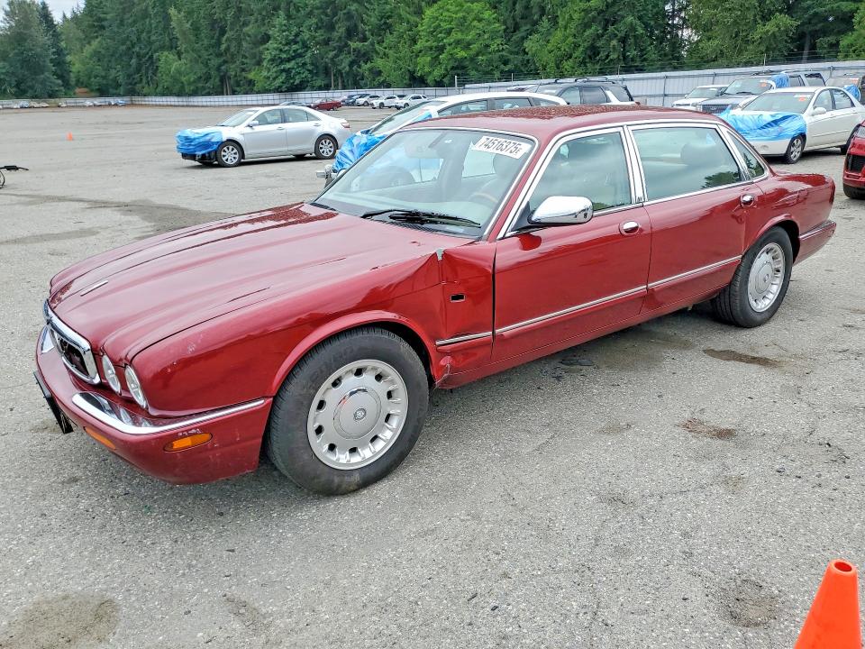 Auction sale of the 2000 Jaguar Vandenplas, vin: SAJDA24C3YLF18634, lot number: 74516375