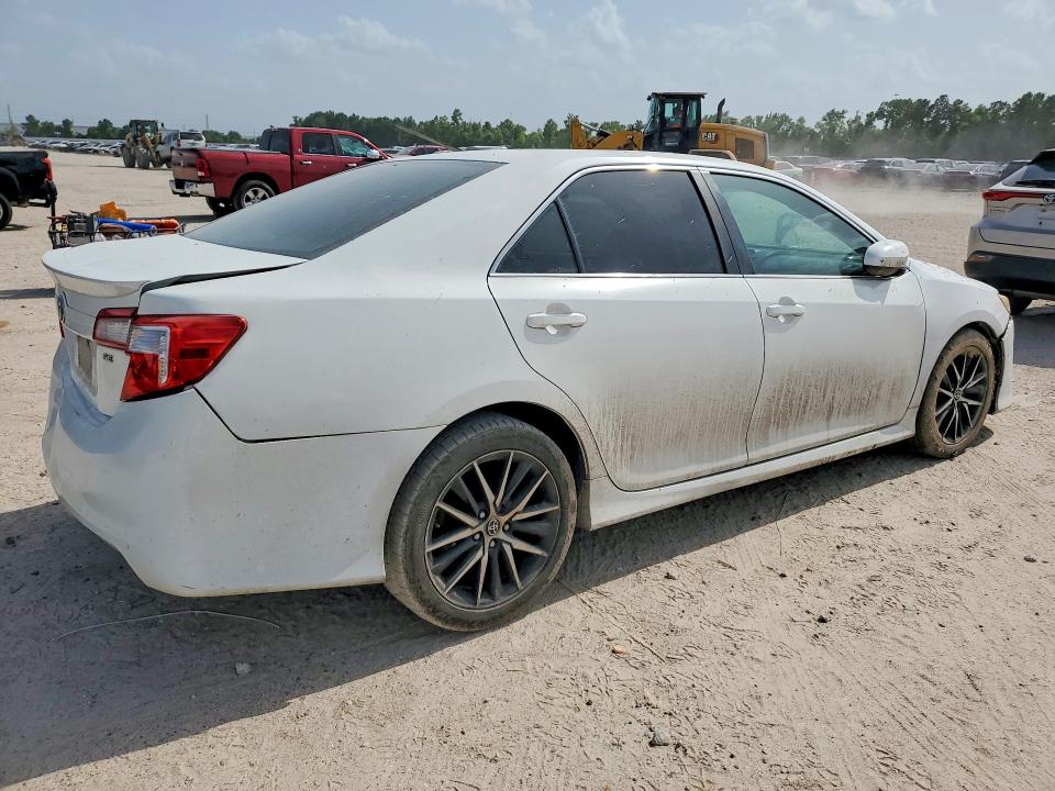 58896196 :رقم المزاد ، 4T1BF1FK1DU265431 vin ، 2013 Toyota Camry مزاد بيع