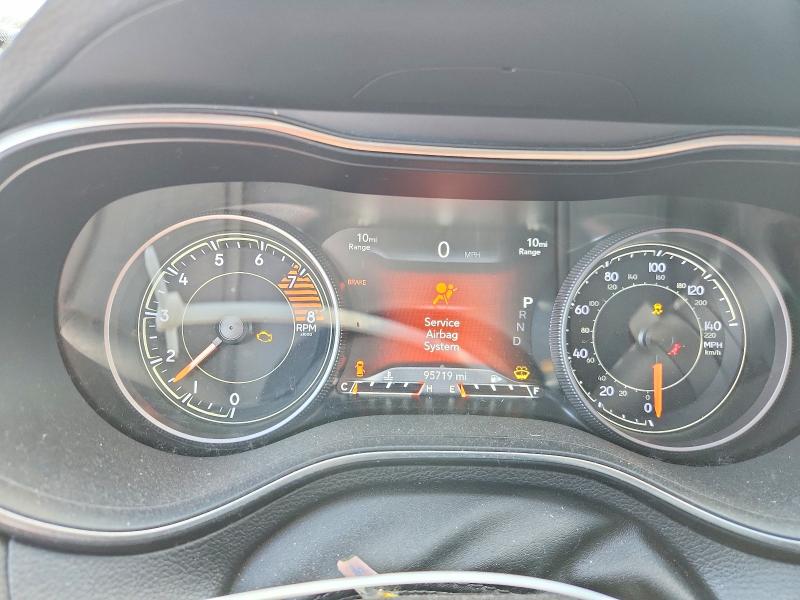 57592316 :رقم المزاد ، 1C4PJMBX0KD426926 vin ، 2019 Jeep Cherokee مزاد بيع