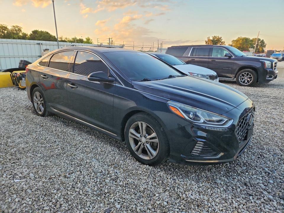 57645176 :رقم المزاد ، 5NPE34AF8JH692262 vin ، 2018 Hyundai Sonata مزاد بيع