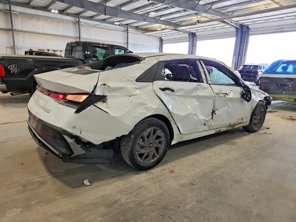 2024 Hyundai Elantra მანქანა იყიდება აუქციონზე, vin: KMHLM4DG1RU676930, აუქციონის ნომერი: 54404336