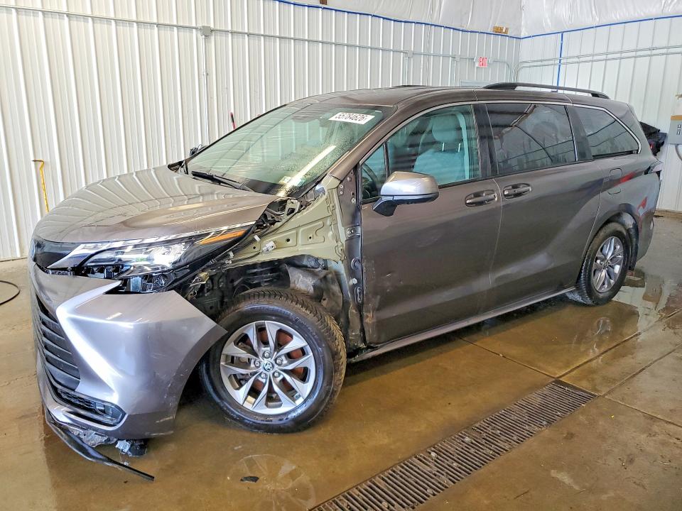 55784626 :رقم المزاد ، 5TDKSKFC5RS109256 vin ، 2024 Toyota Sienna مزاد بيع