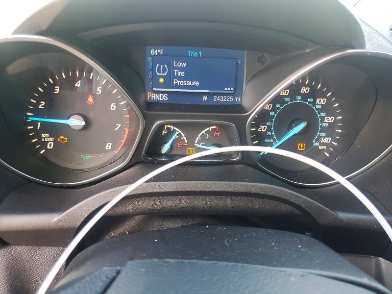 2015 Ford Escape მანქანა იყიდება აუქციონზე, vin: 1FMCU0GX6FUB80229, აუქციონის ნომერი: 57561296