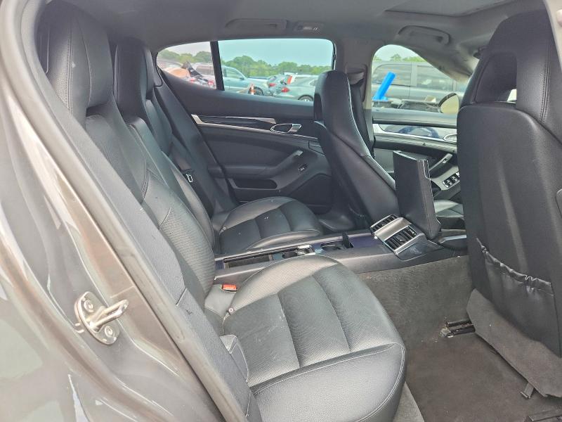 85633495 :رقم المزاد ، WP0AA2A71DL012039 vin ، 2013 Porsche Panamera مزاد بيع