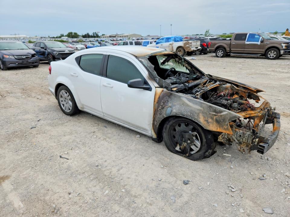 2014 Dodge Avenger მანქანა იყიდება აუქციონზე, vin: 1C3CDZAB9EN216398, აუქციონის ნომერი: 55619406
