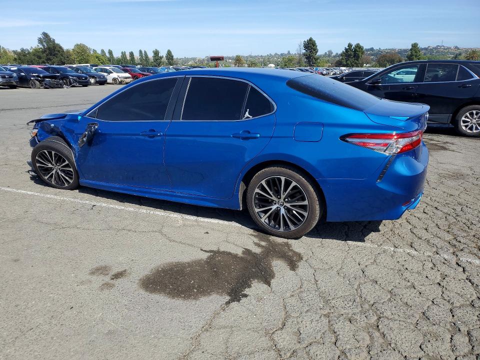 2018 Toyota Camry მანქანა იყიდება აუქციონზე, vin: 4T1B11HK1JU035203, აუქციონის ნომერი: 55988836