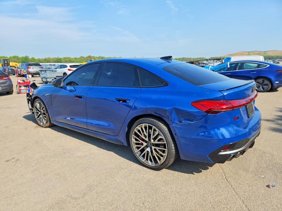 56610586 :رقم المزاد ، WAU35CFU8SN095470 vin ، 2025 Audi S5 مزاد بيع